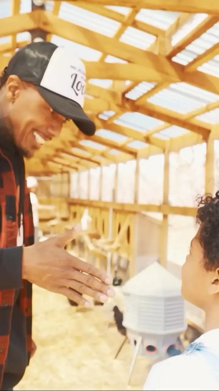 Nick Cannon Welcomes Baby Chickens To His Family In Easter Celebration Nick Cannon Welcomes Baby Chickens To His Family In Easter Celebration