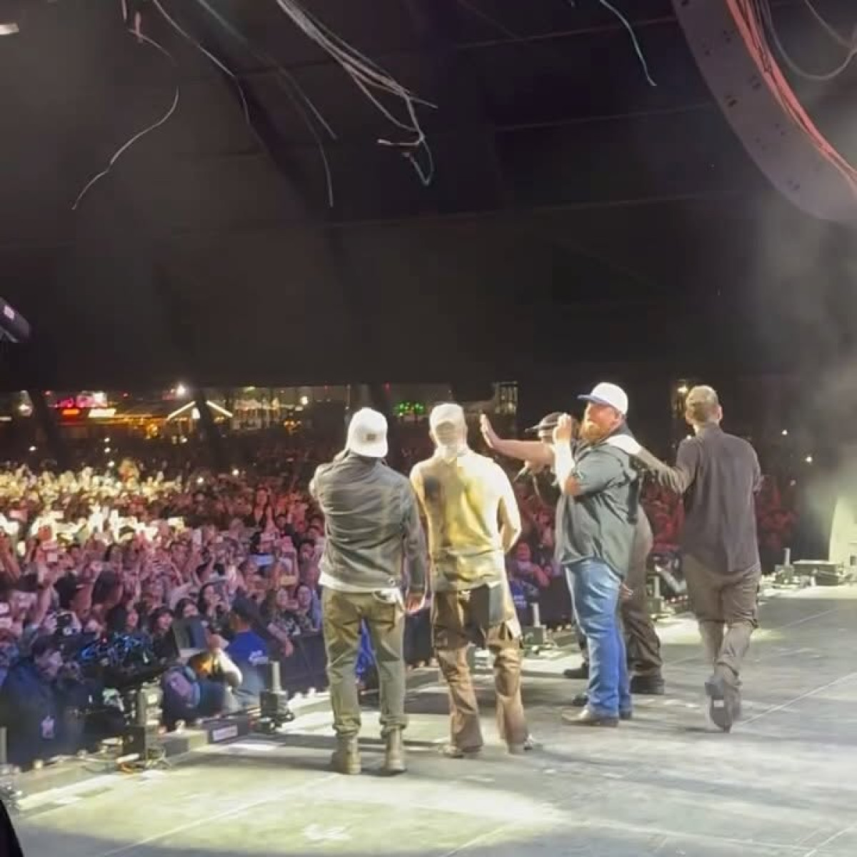 Nick Carter Thanks Luke Combs at Stagecoach Festival Pop legend gives sincere thanks to a top country artist and videographer for tonight help.