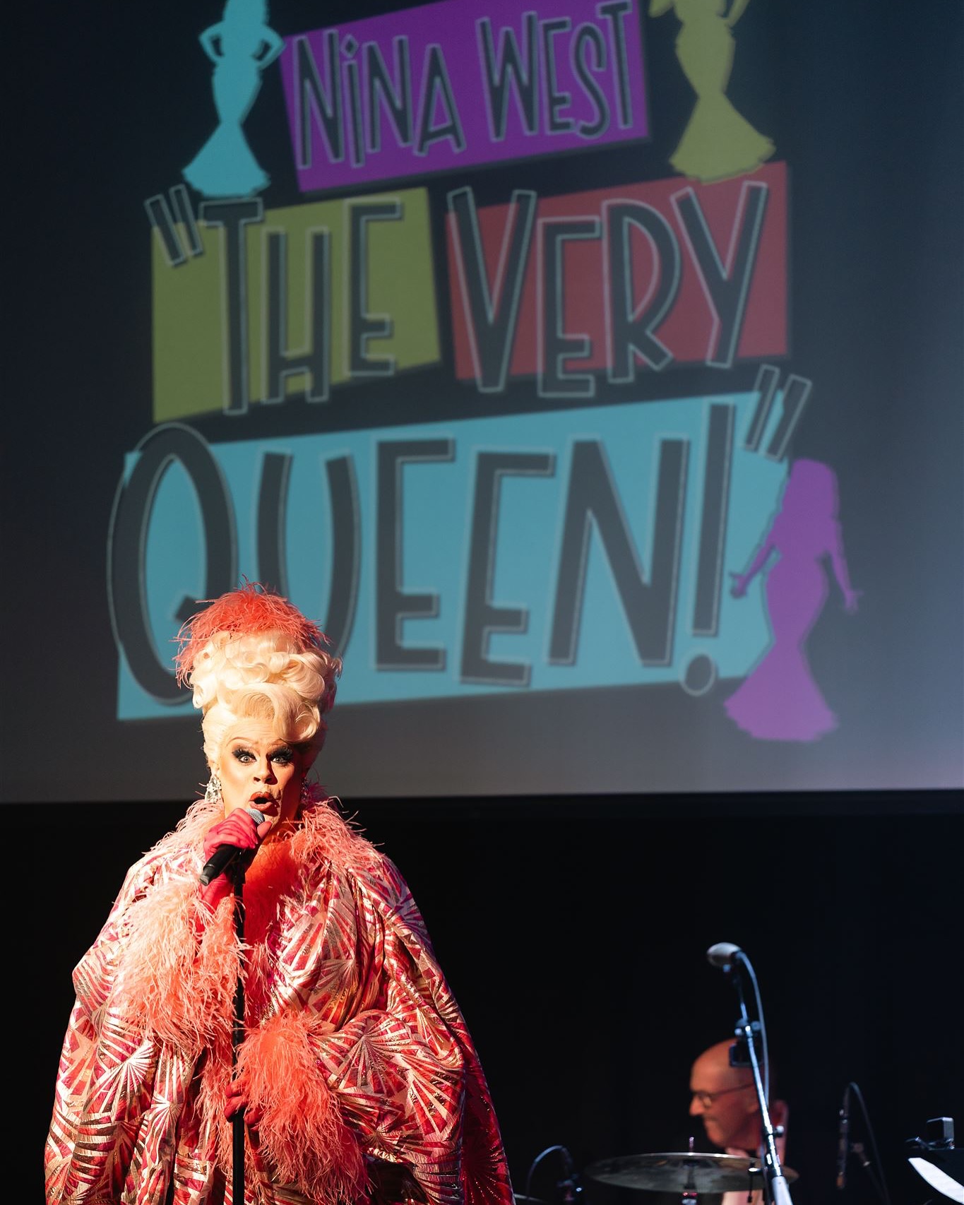 Nina West Celebrates Successful Tour Of ‘The Very Queen’ And Announces New Summer Show Drag queen's triumphant homecoming features collaborators and special guests in dazzling photos.