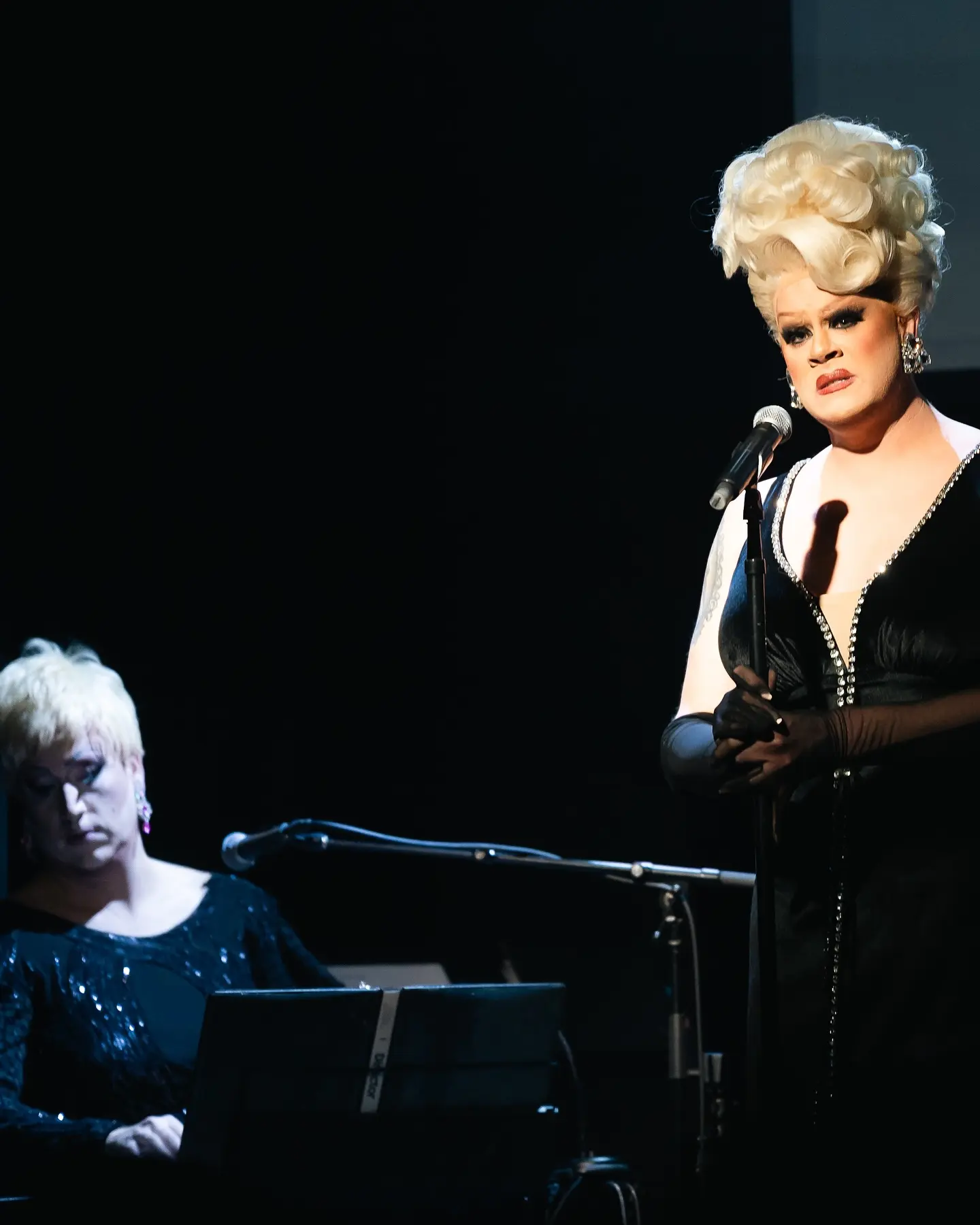 Nina West Celebrates Successful Tour Of 'The Very Queen' And Announces New Summer Show