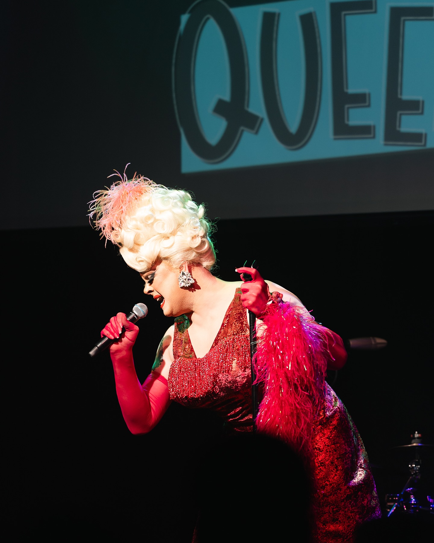 Nina West Celebrates Successful Tour Of 'The Very Queen' And Announces New Summer Show