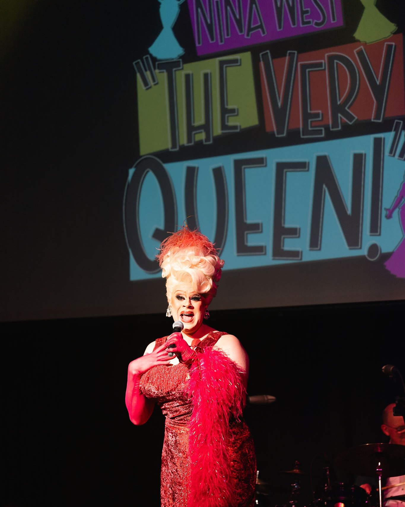 Nina West Celebrates Successful Tour Of 'The Very Queen' And Announces New Summer Show