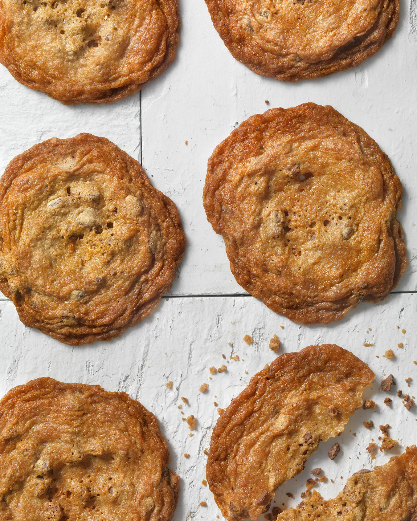 Paula Deen bakes with grandkids, sharing classic southern recipes and family traditions!!!!