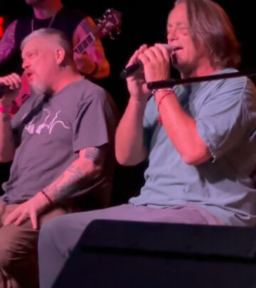 Actor teams up with notable musicians for successful Chicago performance on ongoing tour.