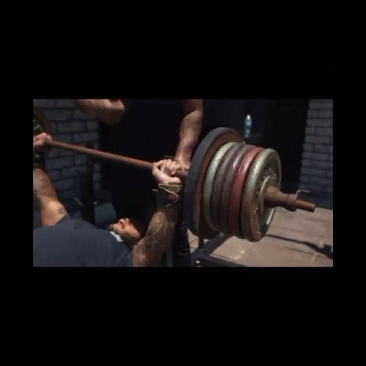 Pig Iron 101: CT Fletcher’s Backyard Session Live from Muscleville’s backyard gym: CT Fletcher motivates lifters with iron discipline.