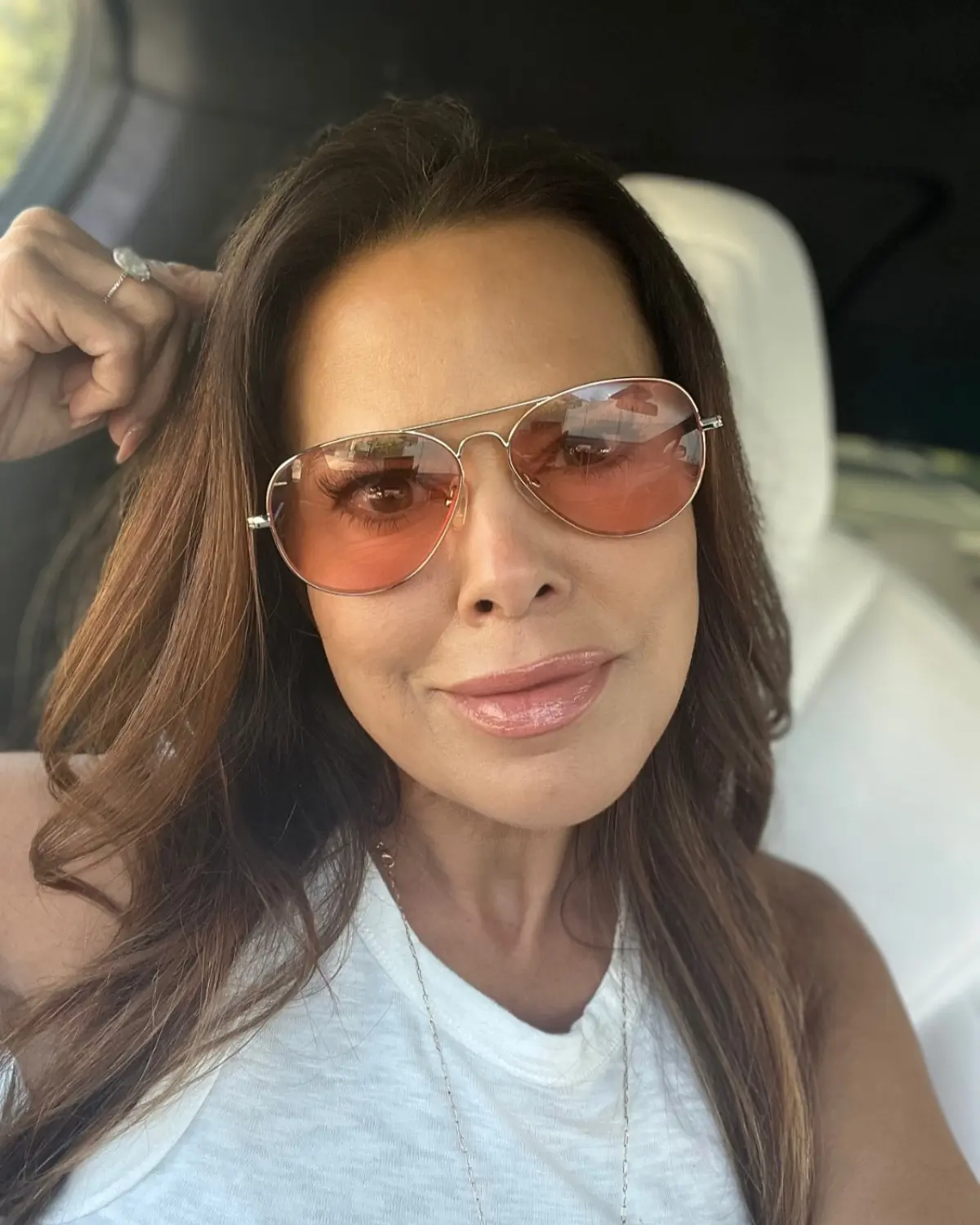 Rosa Blasi Raves About Stylish Caddis Life Glasses The Thundermans actress showcases fashionable reading glasses that turn heads.