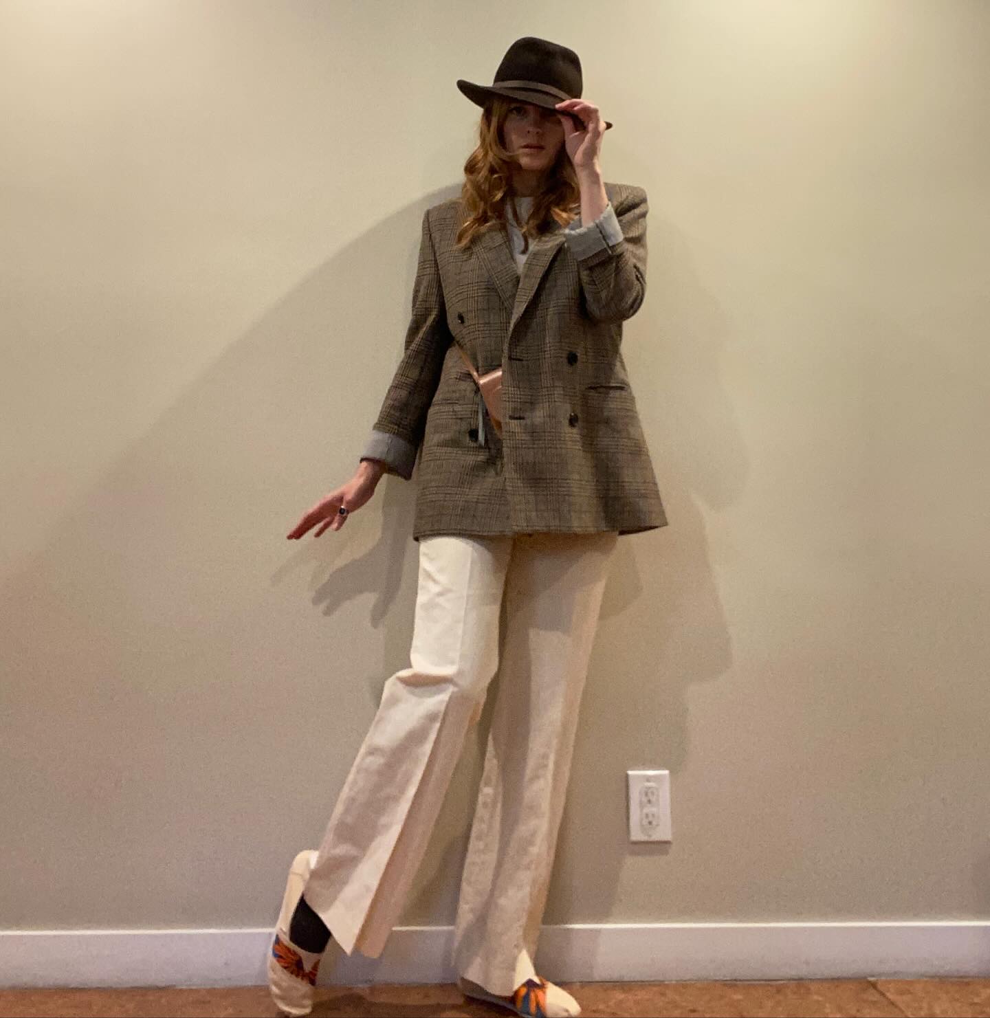 Stana Katic Completes Day Three Of Her #AFitterFunnerMe Fitness Challenge The actress reveals how weight training has improved her running experience in fitness journey