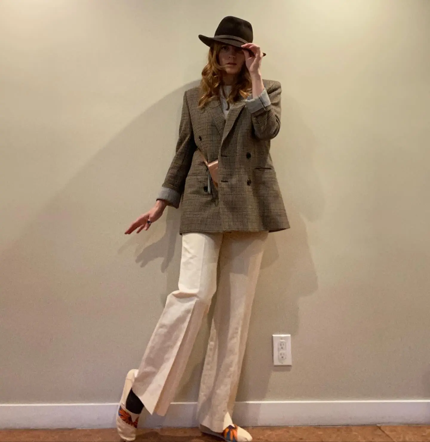 Stana Katic Completes Day Three Of Her #AFitterFunnerMe Fitness Challenge The actress reveals how weight training has improved her running experience in fitness journey