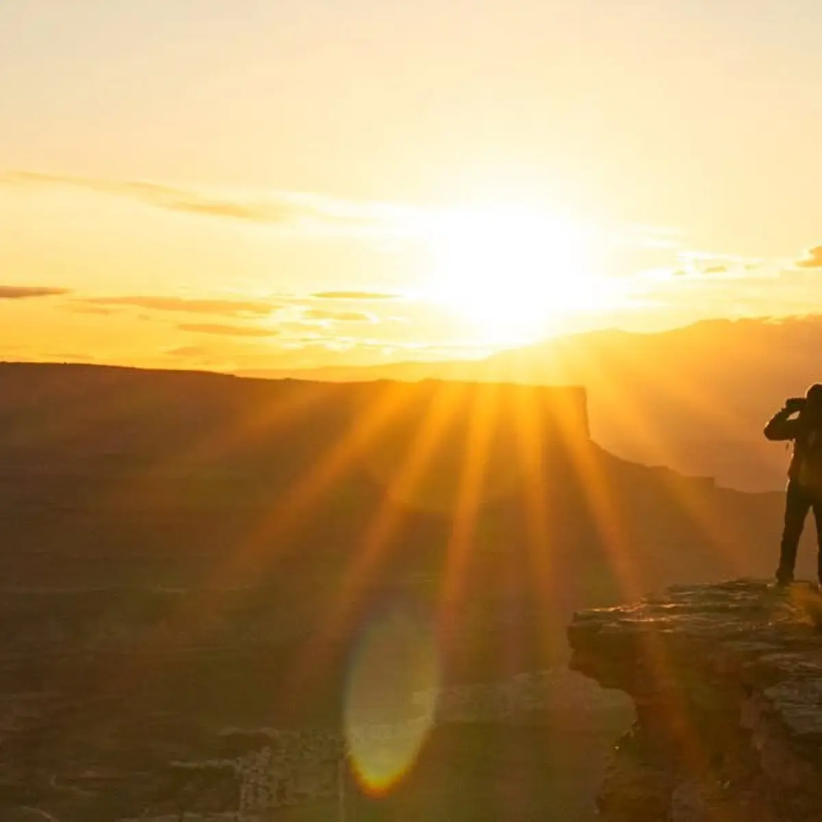 Steve Agee Explores Canyonlands National Park, Utah Actor shares his unique journey through the rugged beauty of Utah's Canyonlands.