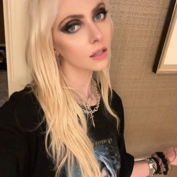 Taylor Momsen Rocks Las Vegas With AC/DC At Allegiant Stadium Concert