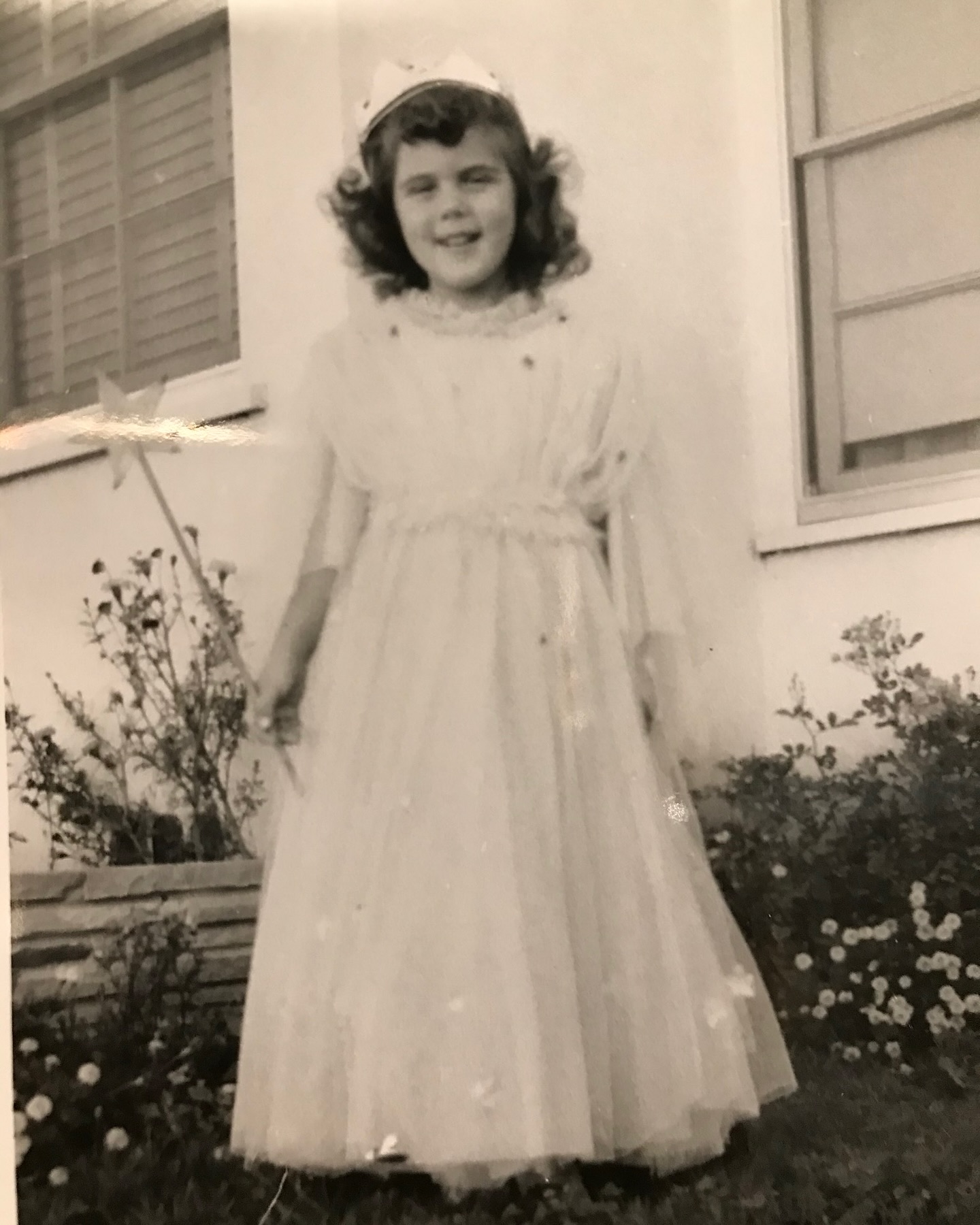Tiffani Thiessen honors her resilient mama on her 79th birthday.