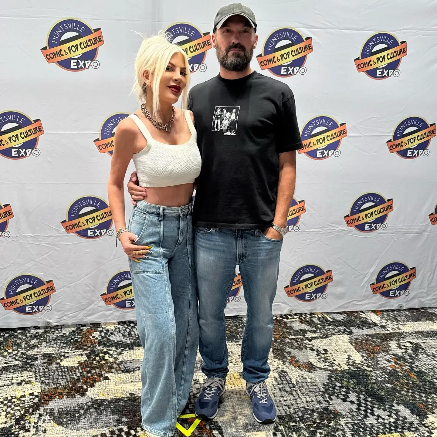 Tori Spelling And Brian Austin Green Reunite For 25th Anniversary Of David And Donna’s Wedding Beverly Hills, 90210 stars set to meet fans at HSV Expo, celebrating their iconic TV romance