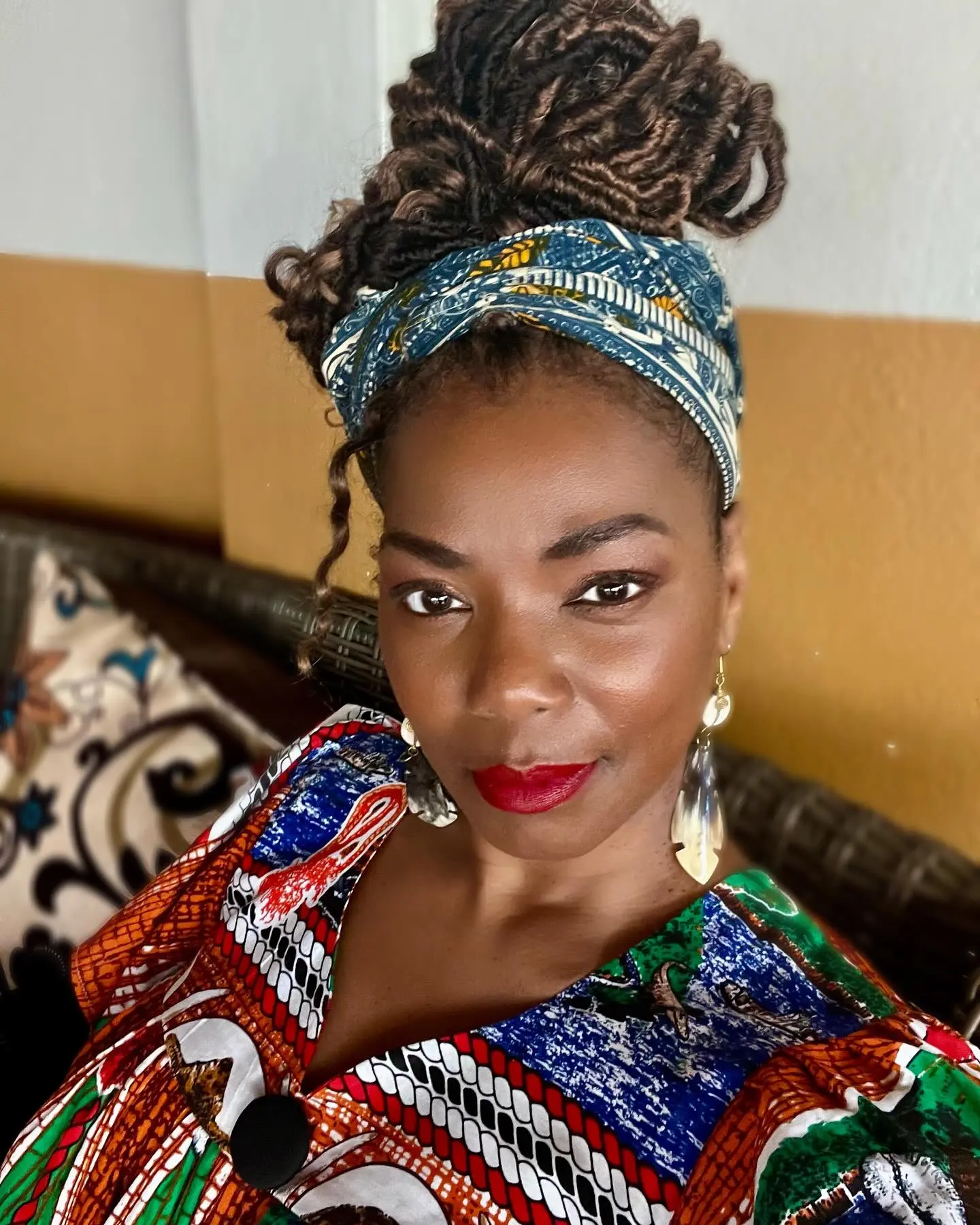 Vanessa Estelle Williams Receives Royal Blessing From Paramount Chief In Cameroon Actress experiences ancestral homecoming in Buea after DNA test revealed her Cameroon heritage.