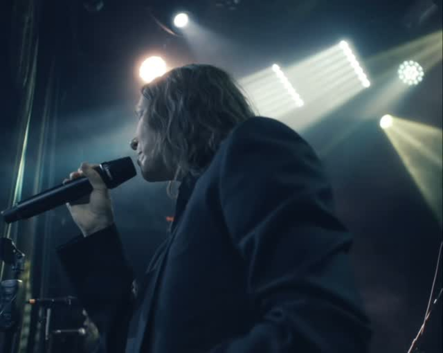 Vera Farmiga’s Band The Yagas Shares ‘I Am’ Live Performance From Bowery Ballroom Oscar-nominated actress teases another track from debut album 'Midnight Minuet' releasing soon