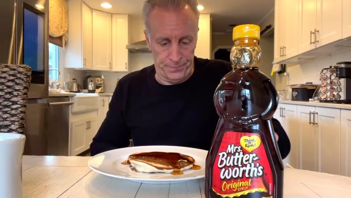 Vic DiBitetto Shares Comedic ‘Aunt And Uncle’ Moment In Latest Instagram Clip Vic DiBitetto Shares Comedic 'Aunt And Uncle' Moment In Latest Instagram Clip