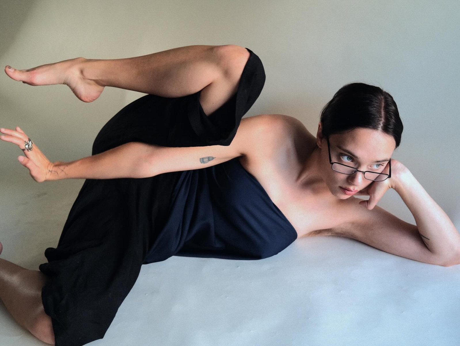 Abby Sage Announces Dream Puppet Show Dream puppet show with new songs, beast friends & guest Sarah Grace White now rockin stage