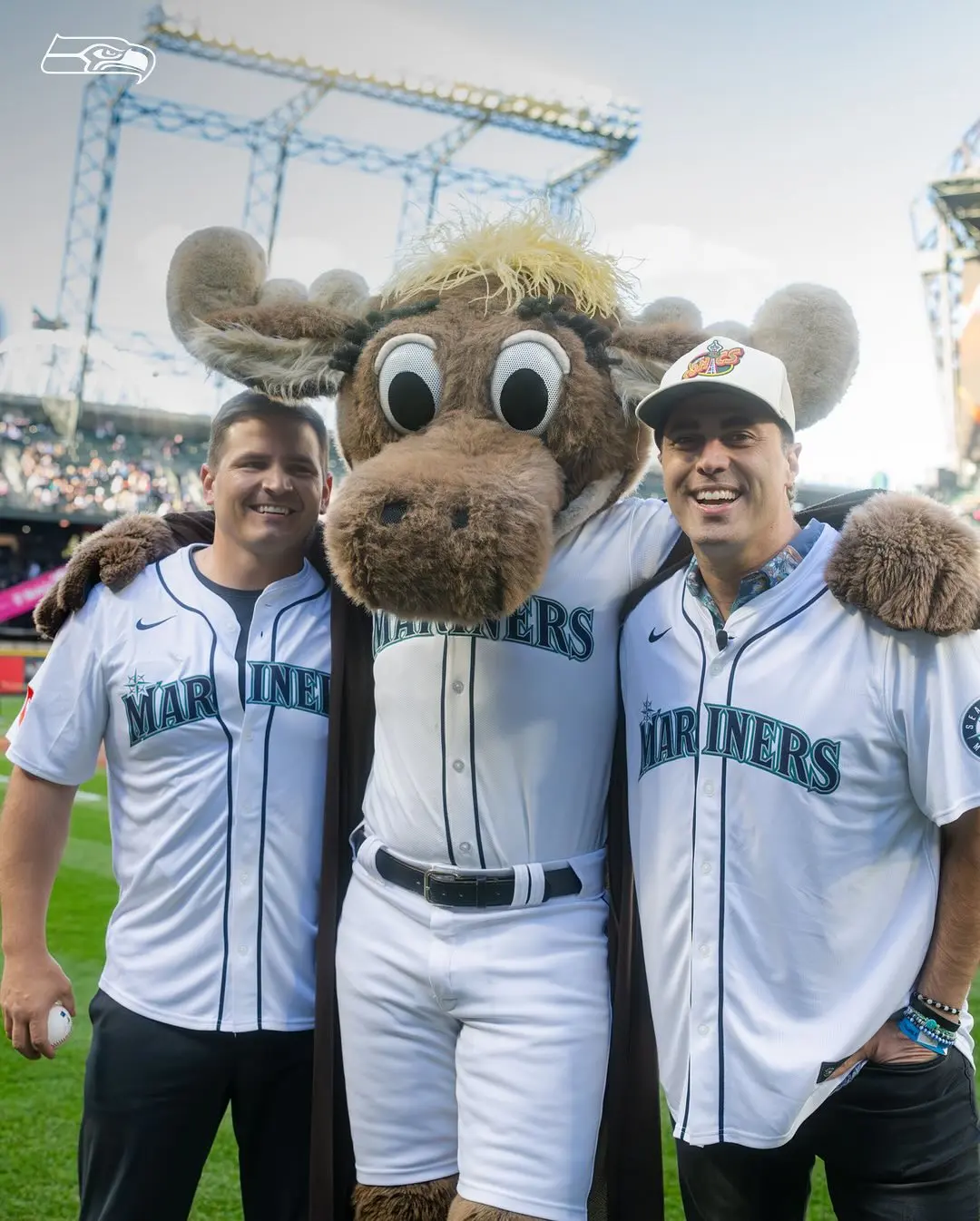 Adam Ray Celebrates Coach Macdonald’s Baseball Brilliance