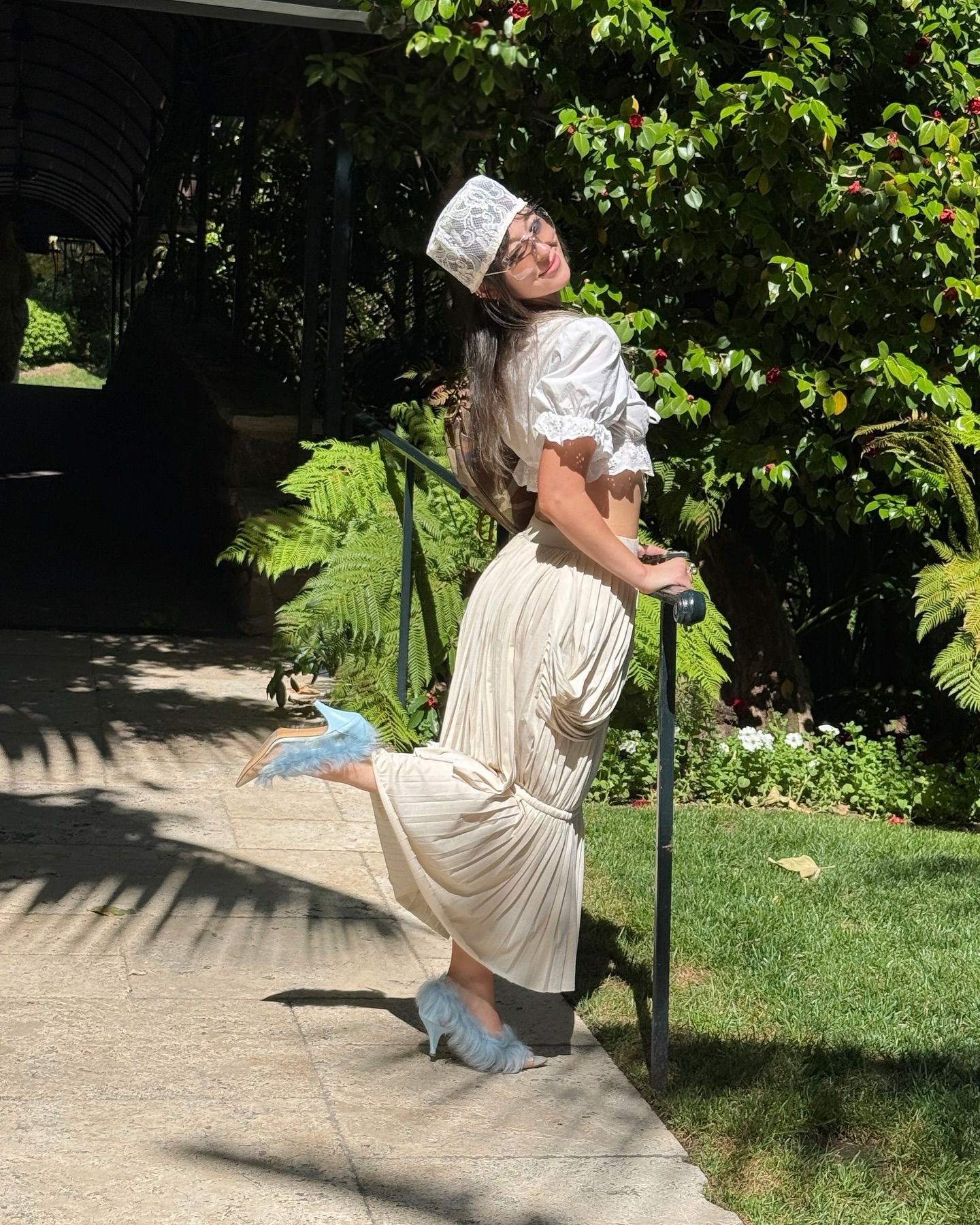 Afternoon With Millie: Jennifer Tilly’s Serene Escapade