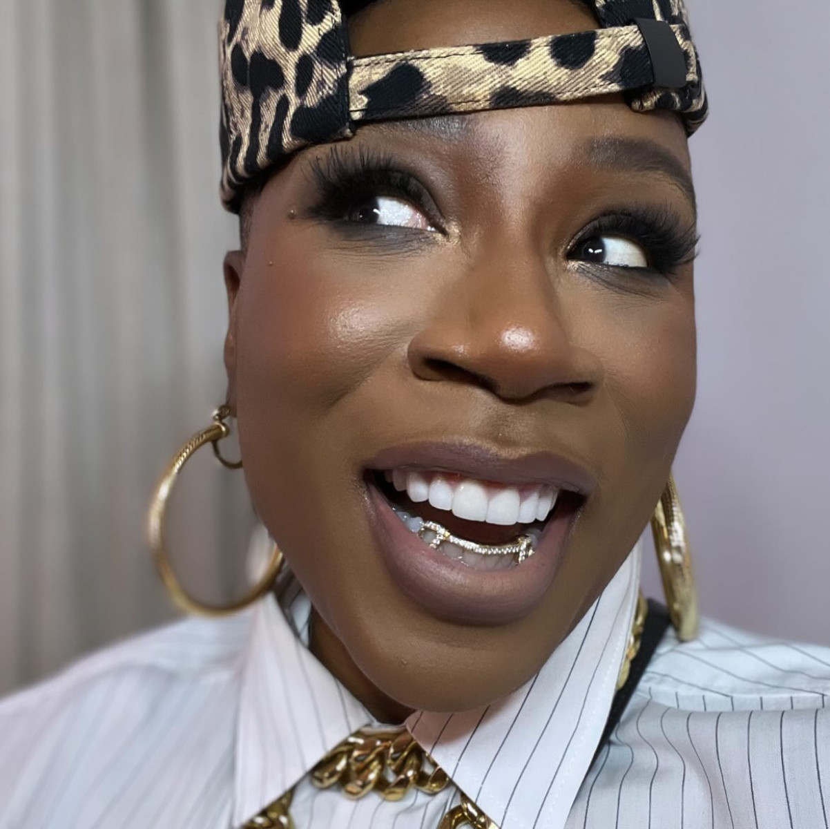 Aisha Hinds Channels Big Apple Energy In Directorial Debut Director Aisha Hinds channels New York verve in her bold fresh debut episode of 911 on ABC