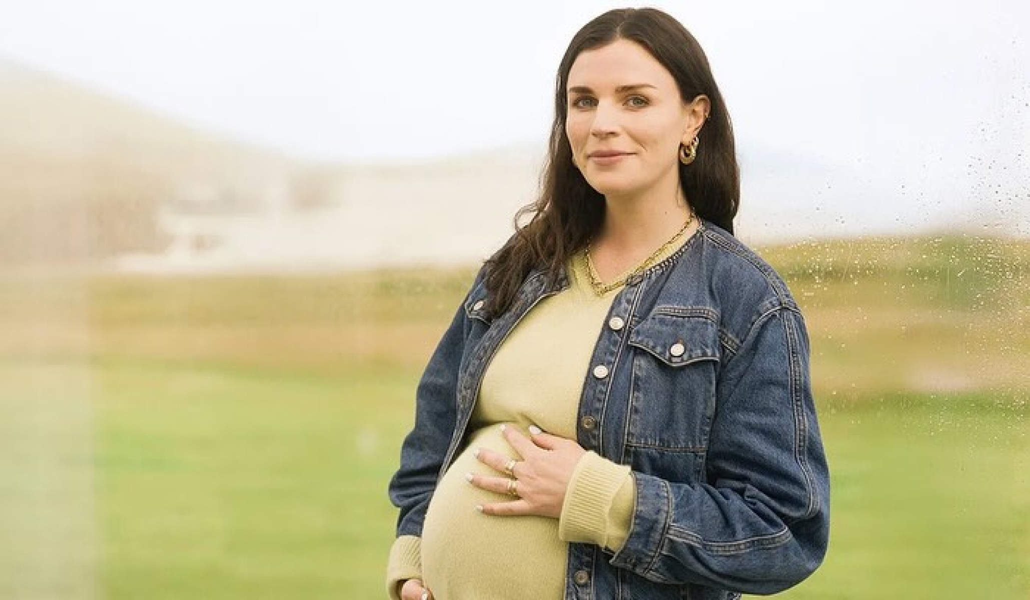 Aisling Bea Unveils Her Family Roots on ‘Who Do You Think You Are?’ Comedian Aisling Bea returns with a special, heartfelt genealogy journey airing Tuesday.!!