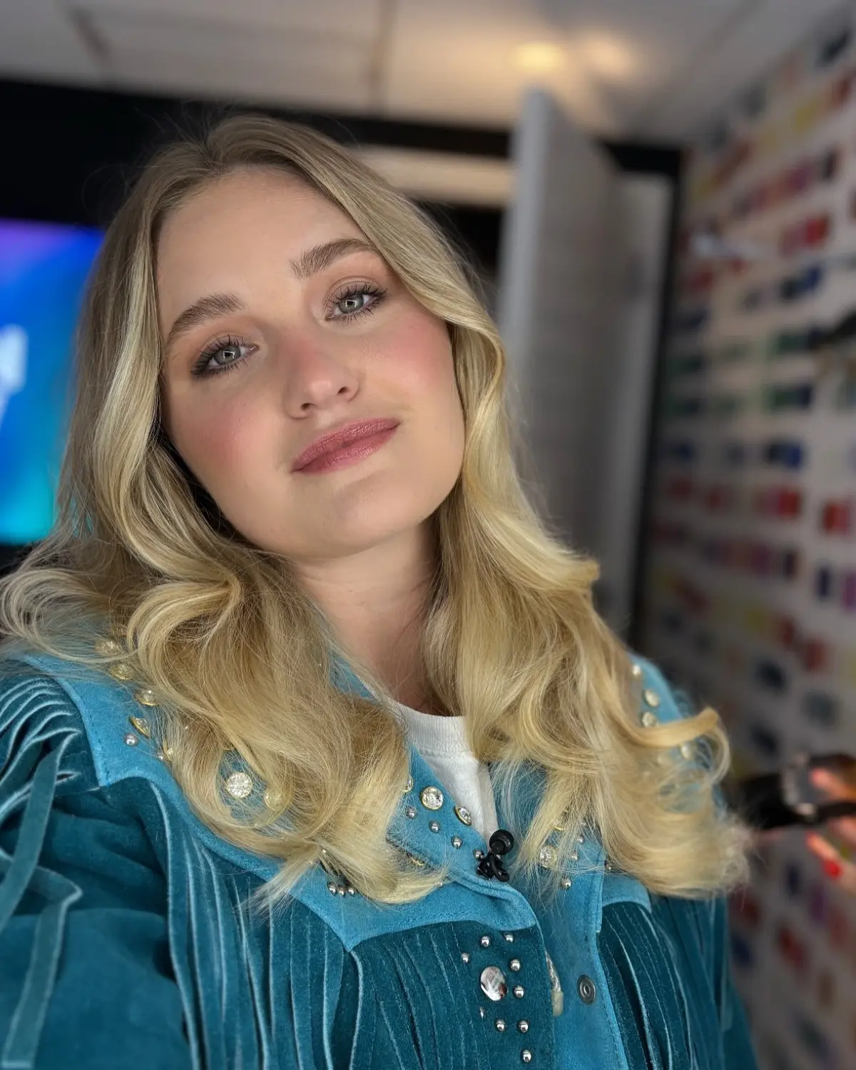 AJ Michalka Shows Off Chic NYC Street Style Actress and singer shares city snapshots—from iconic café runs to neon nights on Broadway.