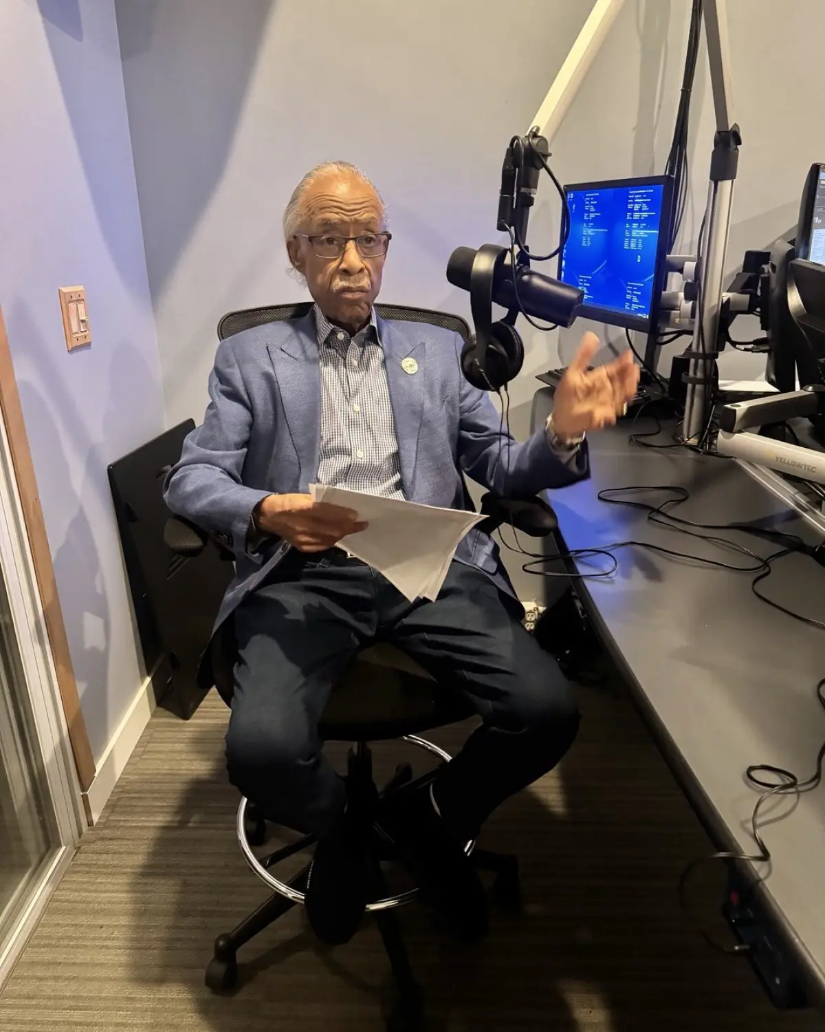 Al Sharpton Engages Listeners Live On WBLS FM Nationwide broadcast: Al Sharpton captivates audiences on a dynamic Sunday call-in show!!