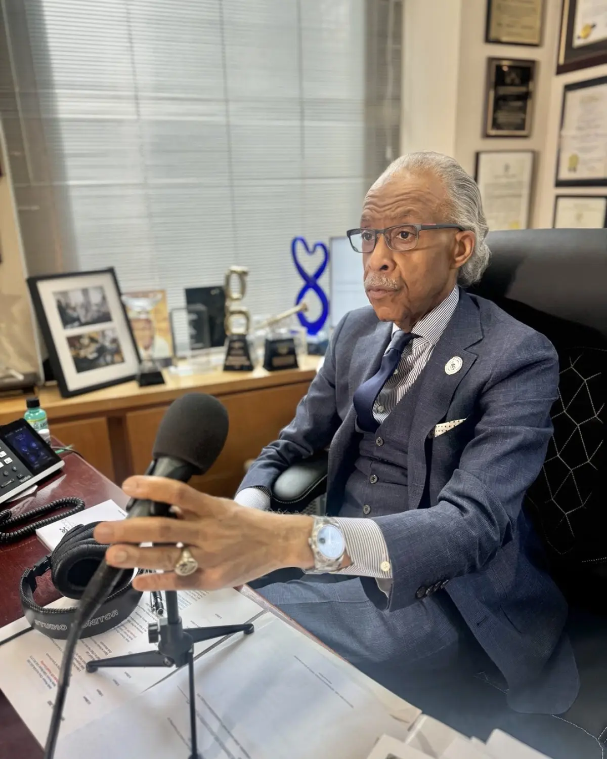 Rev. Al Sharpton delivers live, clear insights on key issues, engaging national audiences!