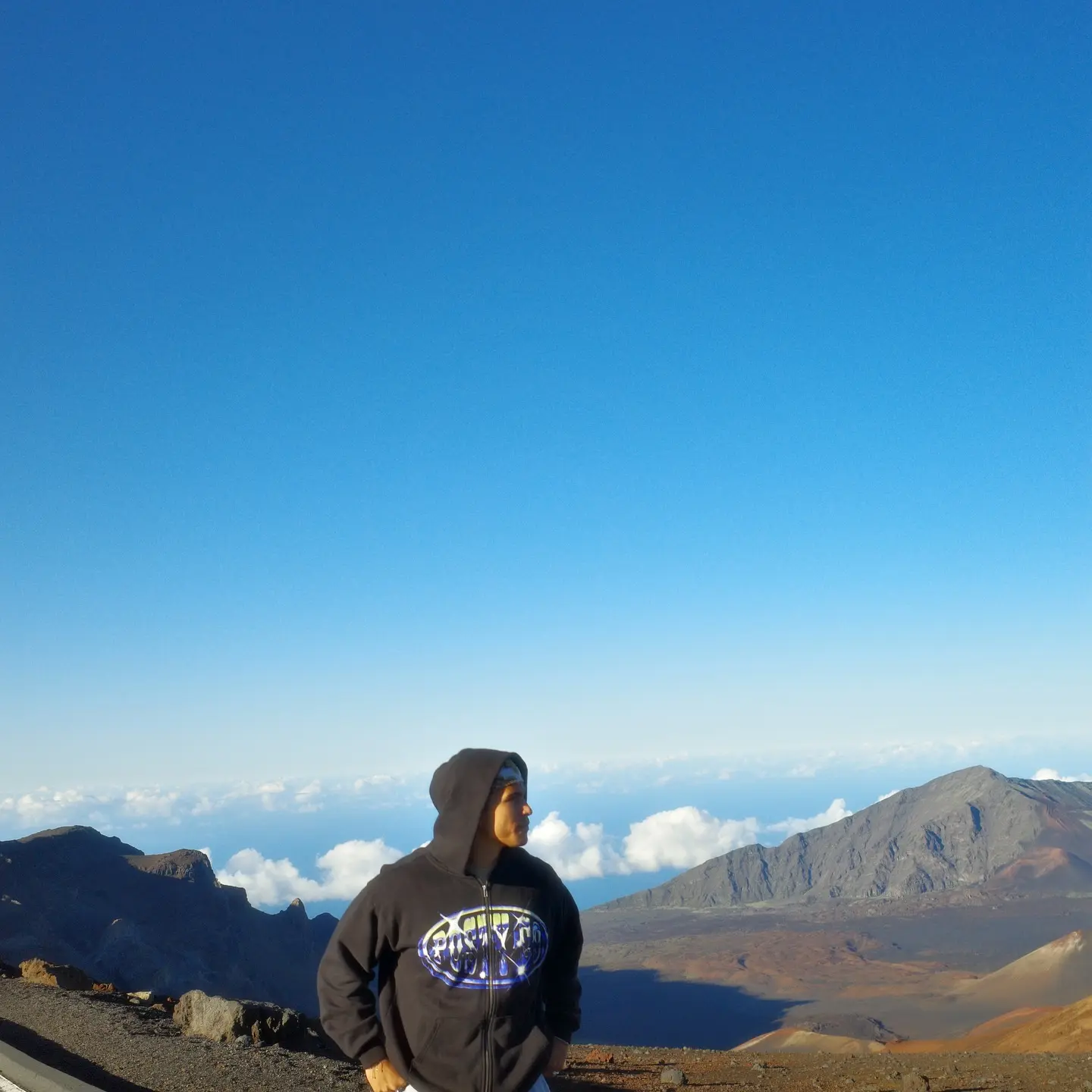 Alex Aiono’s Sunset Artwork Illuminates Haleakalā