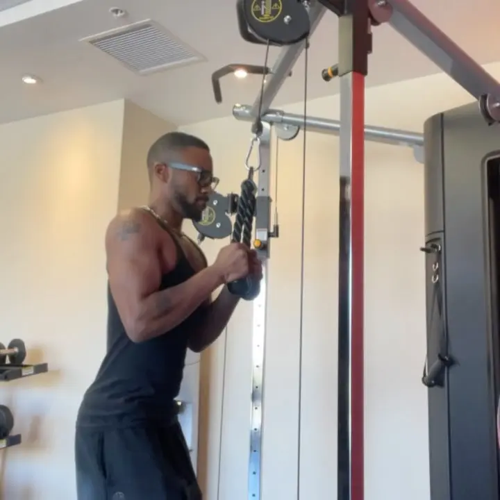 Algee Smith: What's The Deeeaaal?