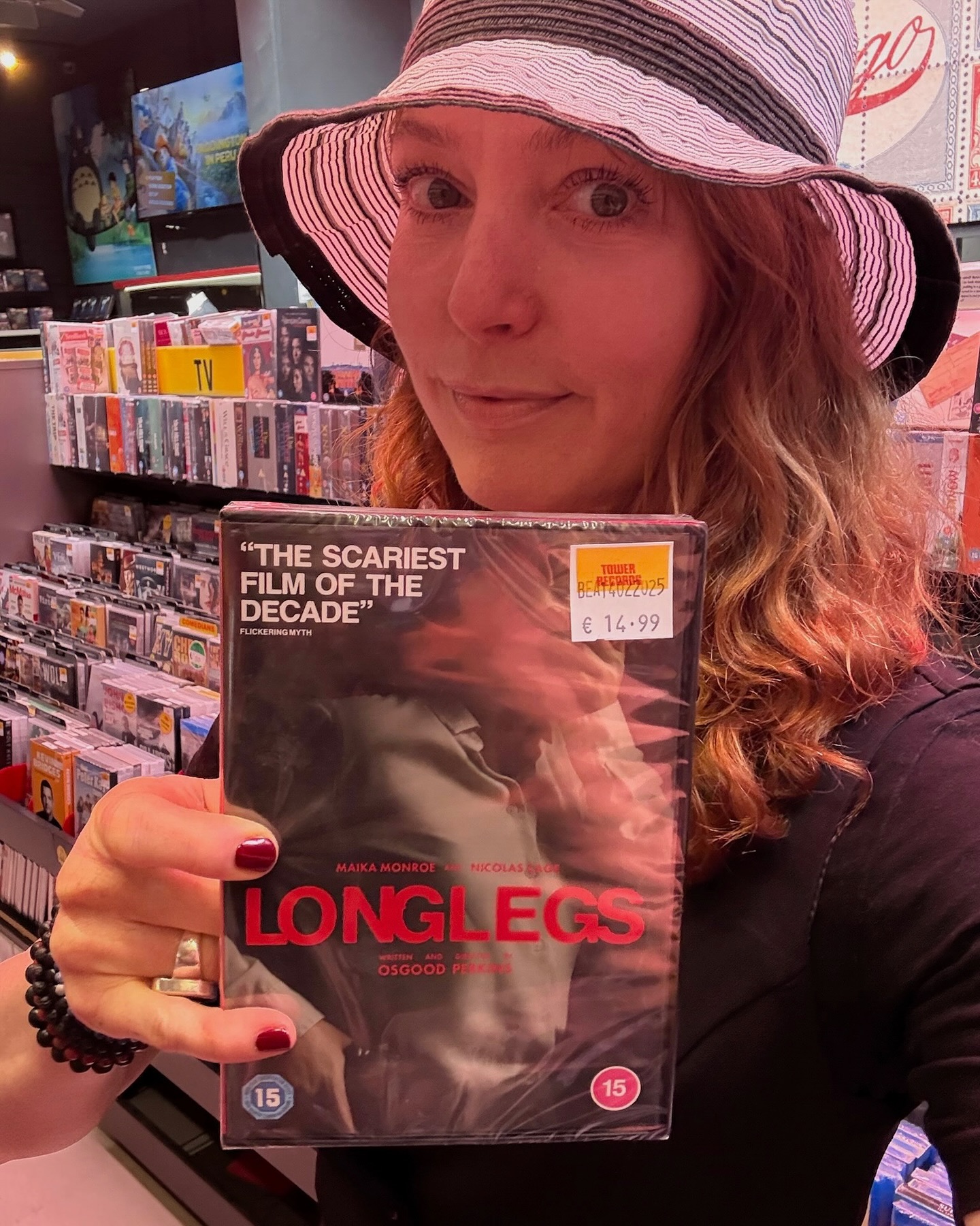 Alicia Witt Explores Dublin Landmarks