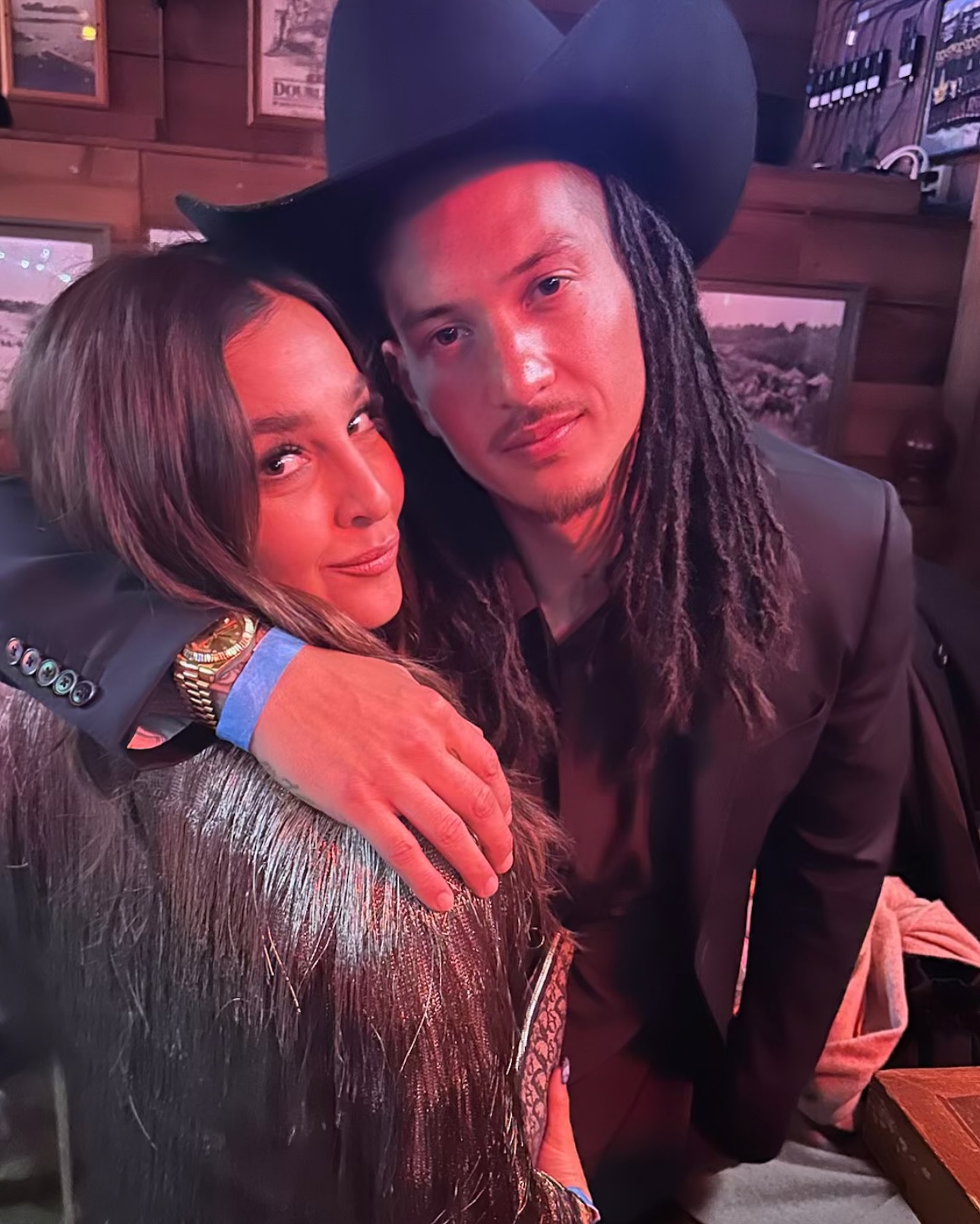 Alisan Porter Releases Bold Love Dump Statement