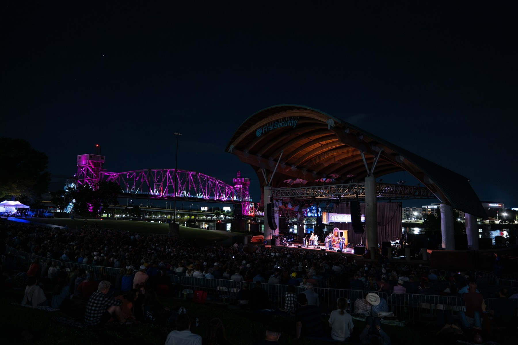 Alison Krauss and Union Station ignite heartfelt bluegrass energy for ARCADIA Tour 2025!!!