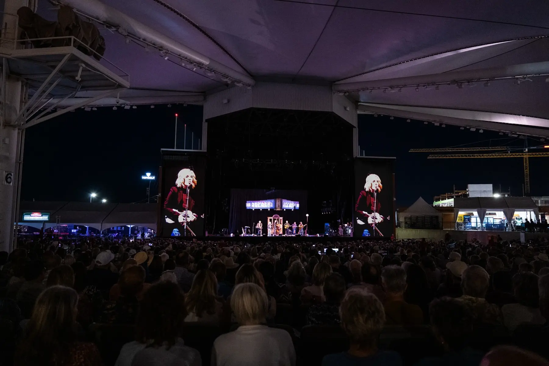Alison Krauss Kicks Off ARCADIA Tour at Walmart AMP Grammy winner lights up Rogers with fiddle rich roots and blend of new and timeless songs!