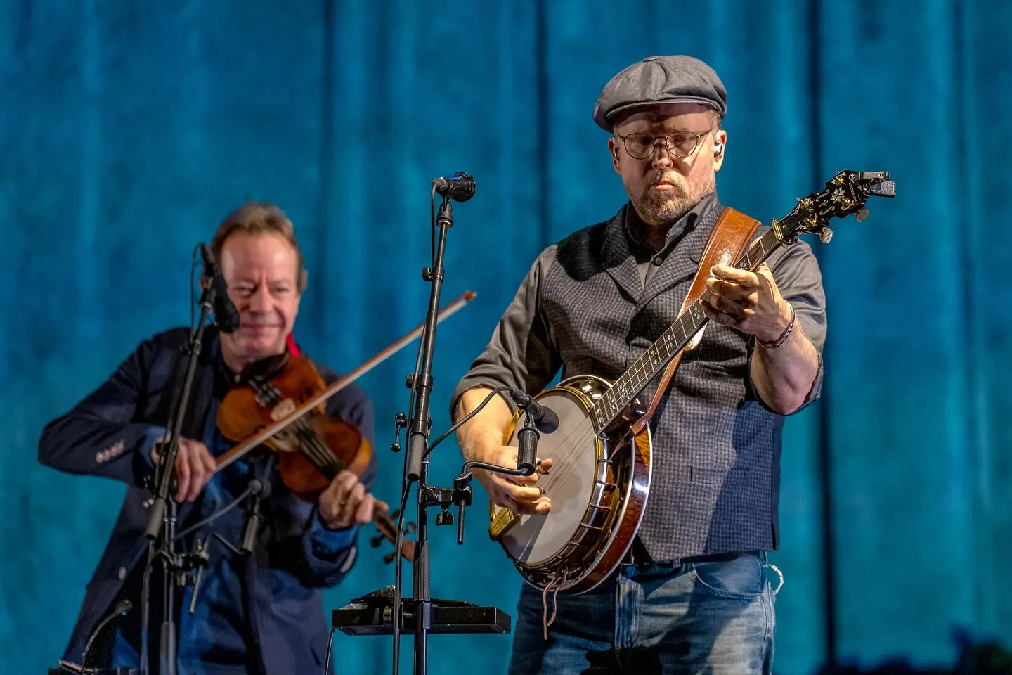 Alison Krauss Kicks Off ARCADIA Tour at Walmart AMP