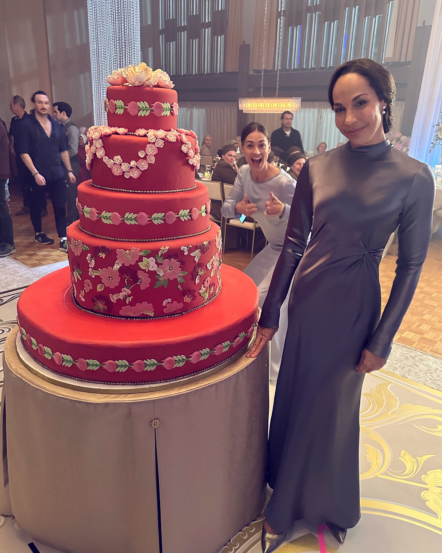 Amanda Brugel Serves Bold On-Set Moment
