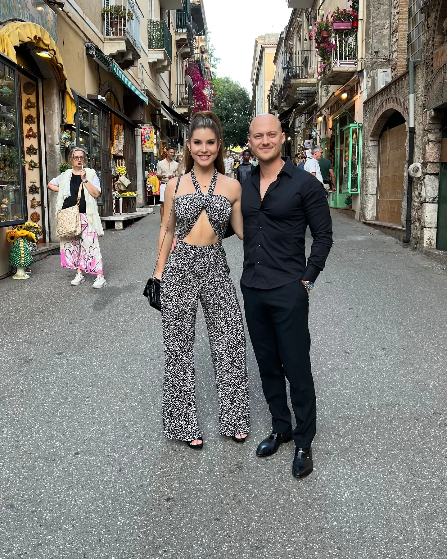 Amanda Cerny Celebrates Love Journey Internet sensation celebrates deep connection with a vibrant post of pure, infectious love.