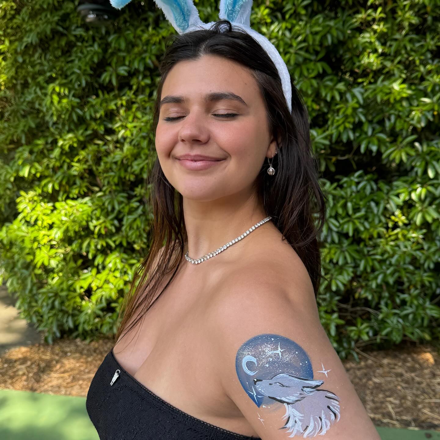 Amber Frank Radiates Joy In Latest Insta Update