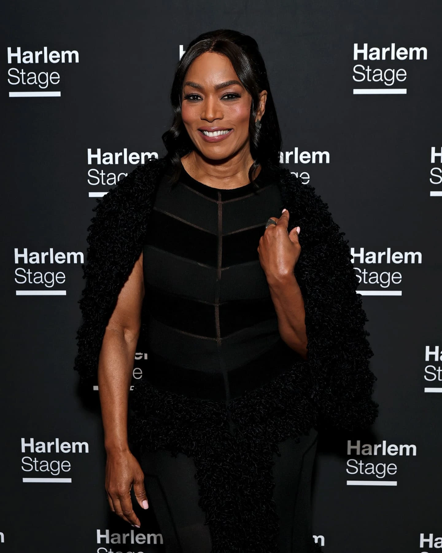 Angela Bassett Shines in Fendi at Harlem Stage Gala Bassett dazzled in Fendi at Harlem Stage’s gala, helping raise $825,000 boost local arts!