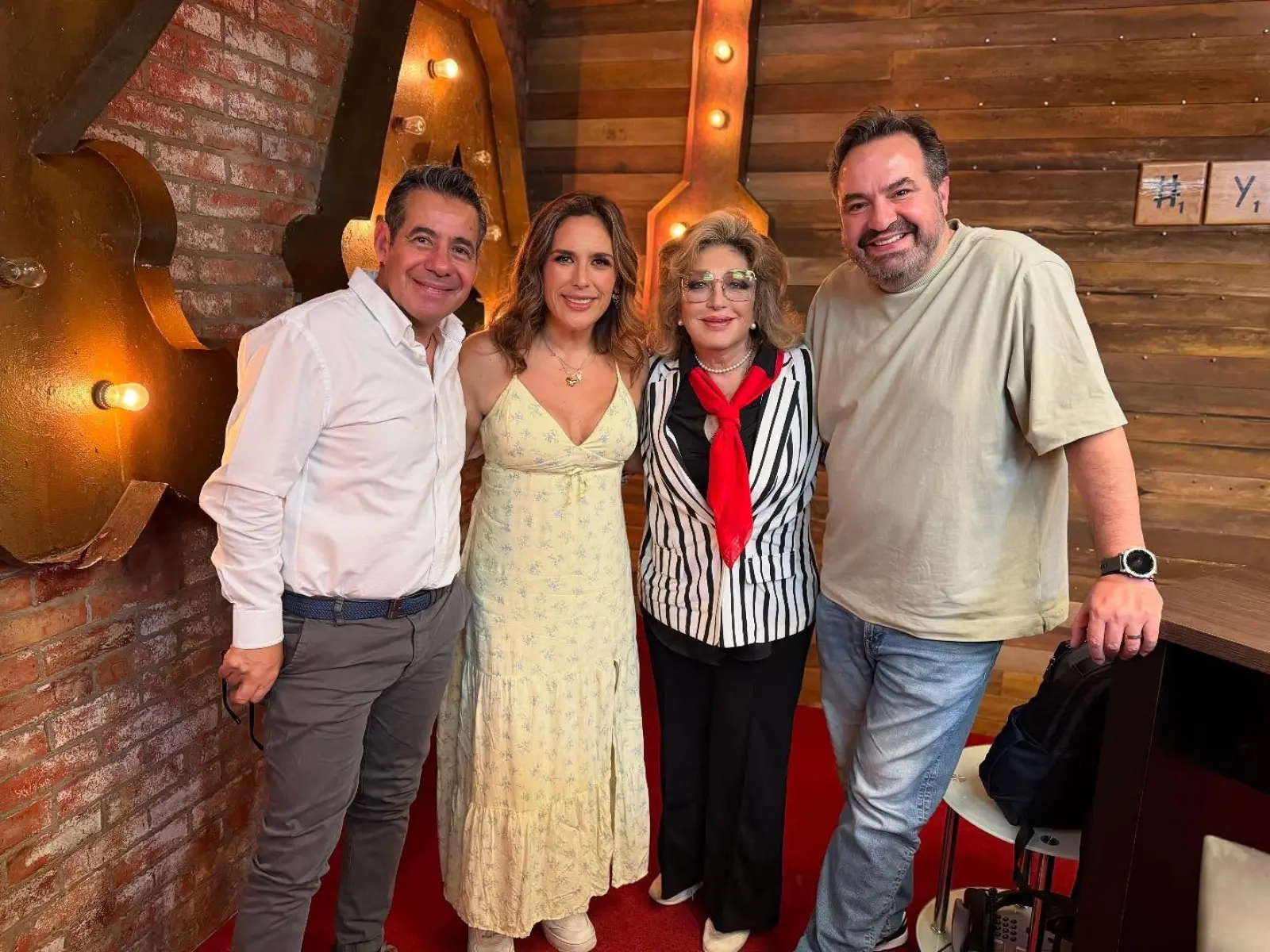 Angelica Vale and Angelica Maria Chat on Yordi En Exa Angelica Vale and Angelica Maria lit up Yordi en Exa to tease their Las Angélicas Show gig