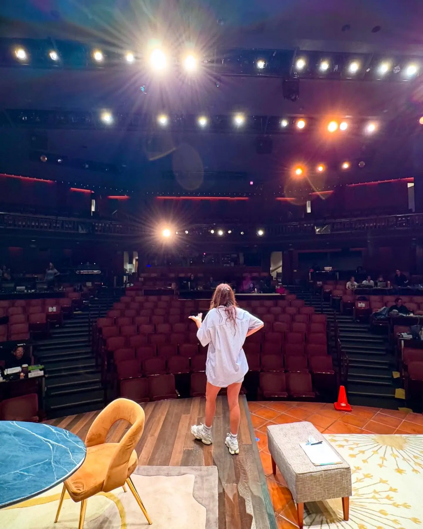 Angelique Cabral Lights Up ‘One of the Good Ones’ Previews Stage vet shines in Gloria Kellett’s comedy; first look launches May 24 at San Diego Globe!