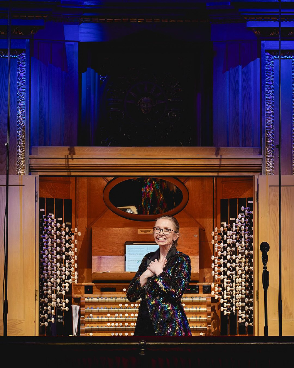 Anna Lapwood Shines in Historic Organ Debut Historic debut sets the stage for Royal Albert Hall's first official organist to shine!!!!