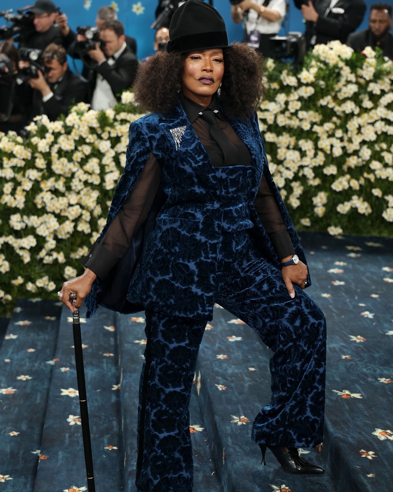 Anna Wintour-Themed Party Lights Up The Night
