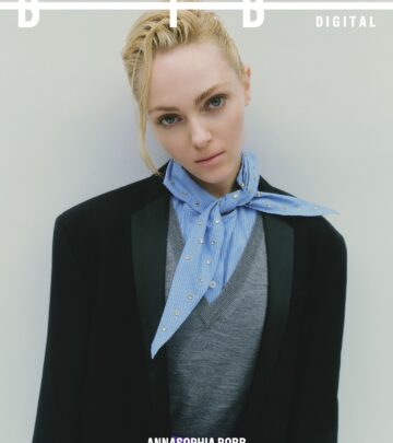AnnaSophia Robb Shines in Grosse Pointe Garden Society