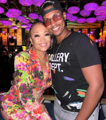 Arrington Foster Meets Songstress Chante Moore in LA