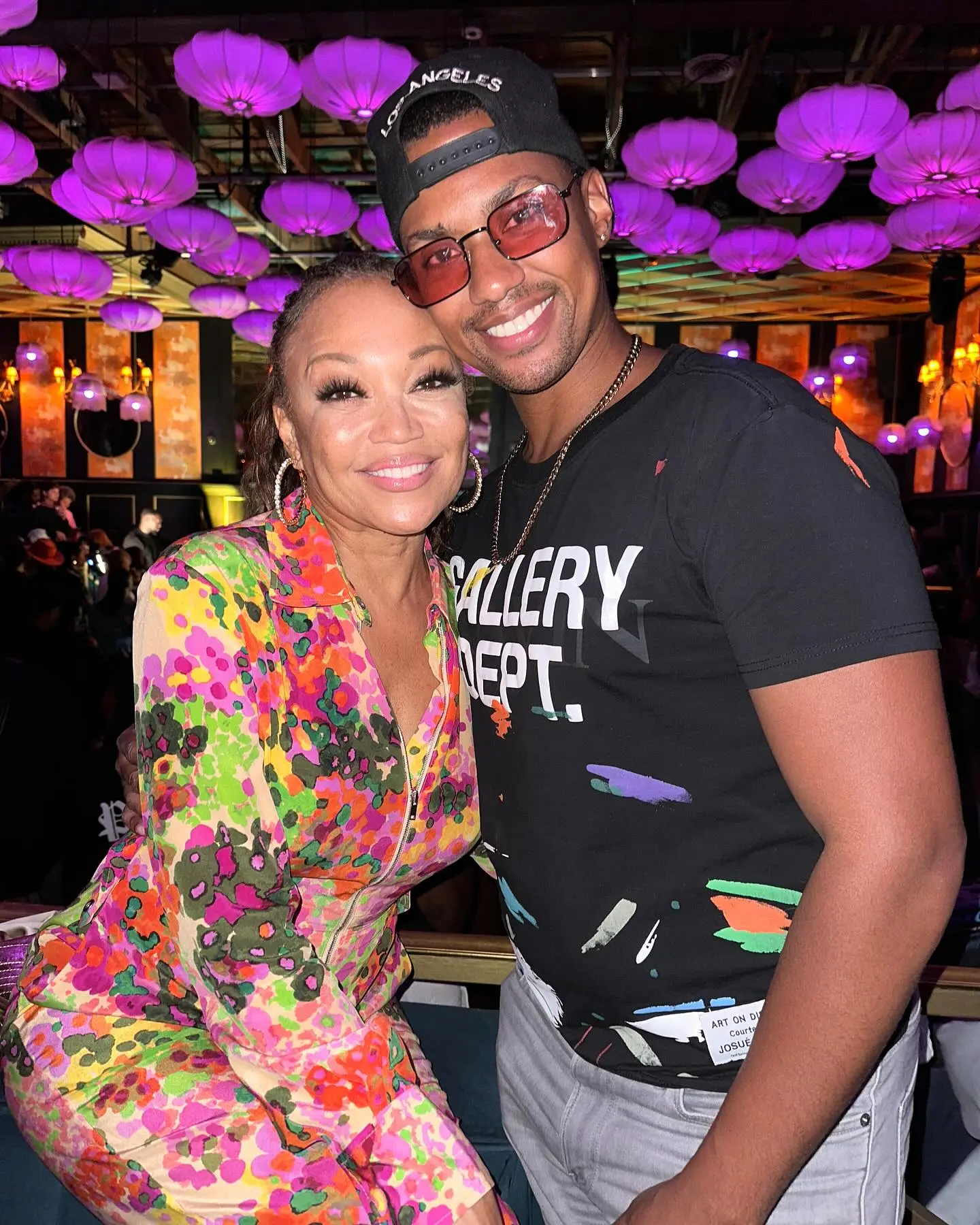Arrington Foster Meets Songstress Chante Moore in LA Rising actor honors an R&B icon during Taco Tuesday karaoke in Hollywood’s late-night buzz