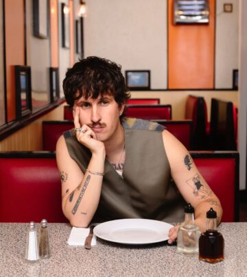 The singer teases his latest tune with presale buzz, tour throwbacks, and new artwork drop