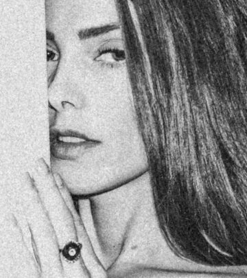  Explore Ashley Greene’s stunning archived images and rediscover her iconic journey today!!