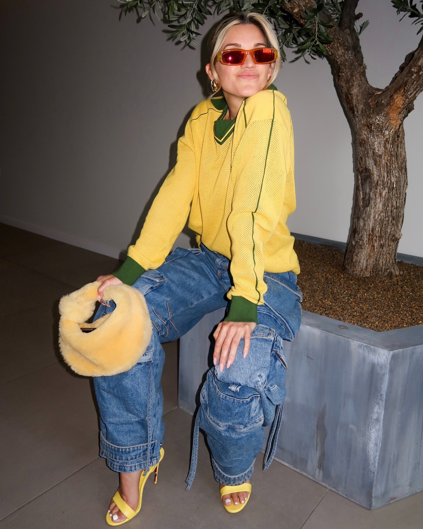 Ashley shares her vibrant weekly update showcasing style, sunlit vibes, and lively trends!