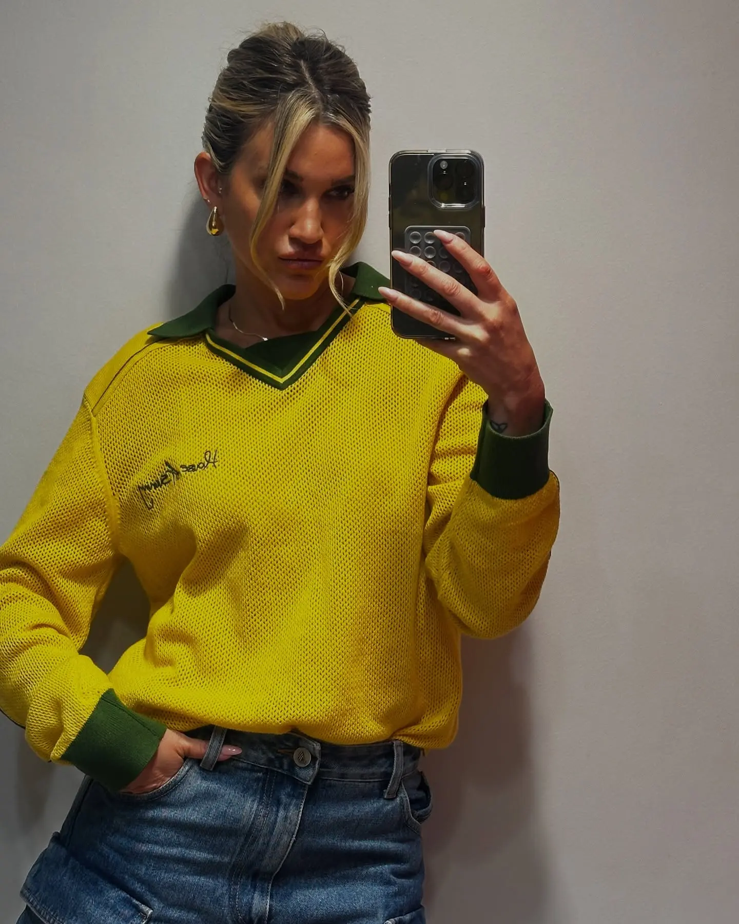 Ashley Roberts Weekly Roundup