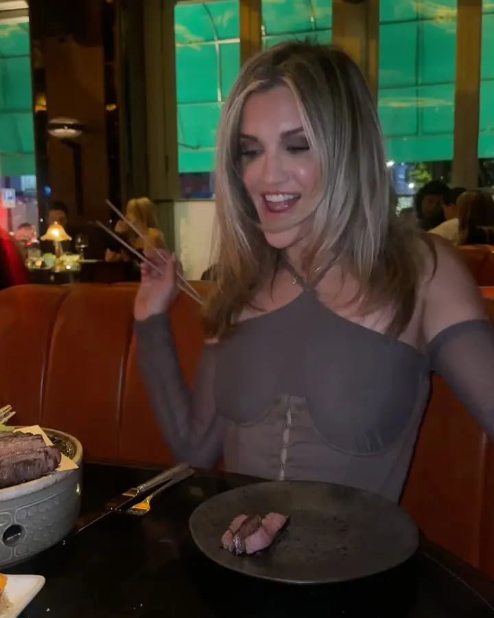 Ashley Roberts Weekly Roundup